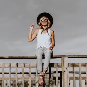 Meet your Posher, Courtney